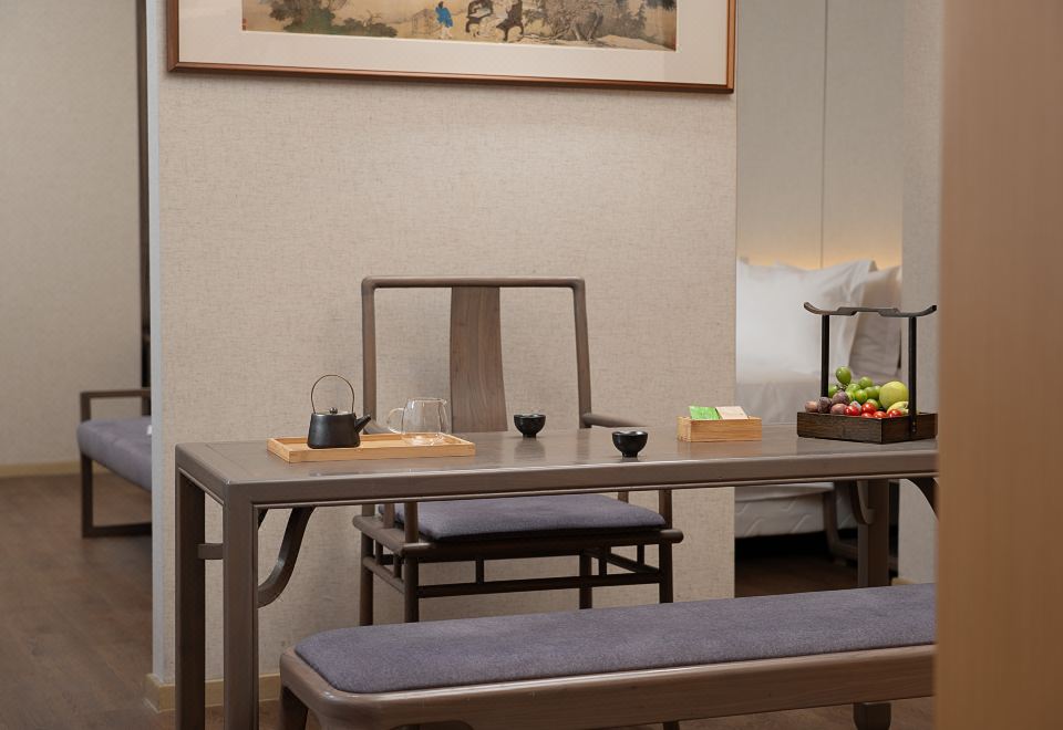 隐逸·尊享观影大床房（100寸高清投影+足浴木盆）