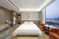 Mile Nanjing North Wind Private Hot Spring Homestay Hotels in 