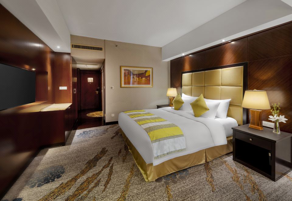 Songjiang New Century Grand Hotel ShanghaiDeluxe Queen Room