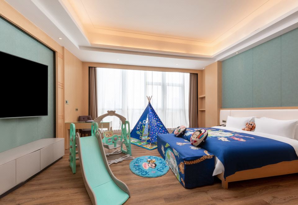 大嘴猴親子套房