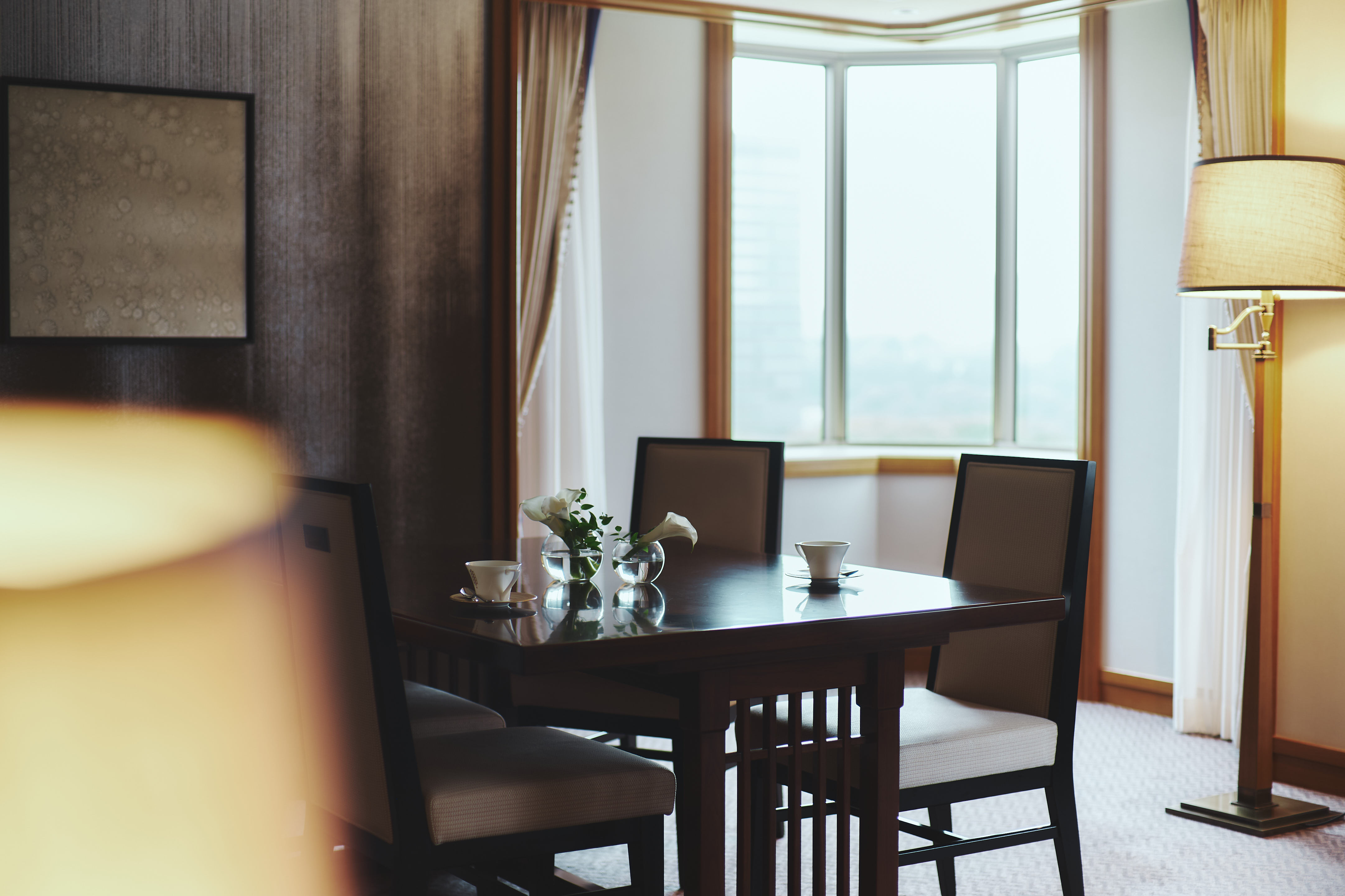 【本馆】普通楼层 花园景观转角特大床套房 禁烟