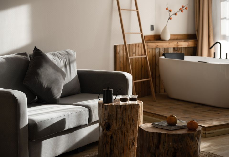 Guestroom - Double Occupancy (King Bed) (Bathtub, Floor Heating)