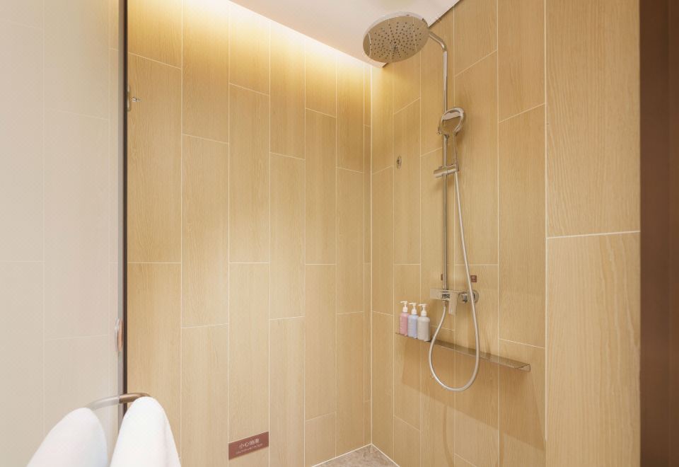 融悅商務套房（負離子空氣凈化器+智能客控）