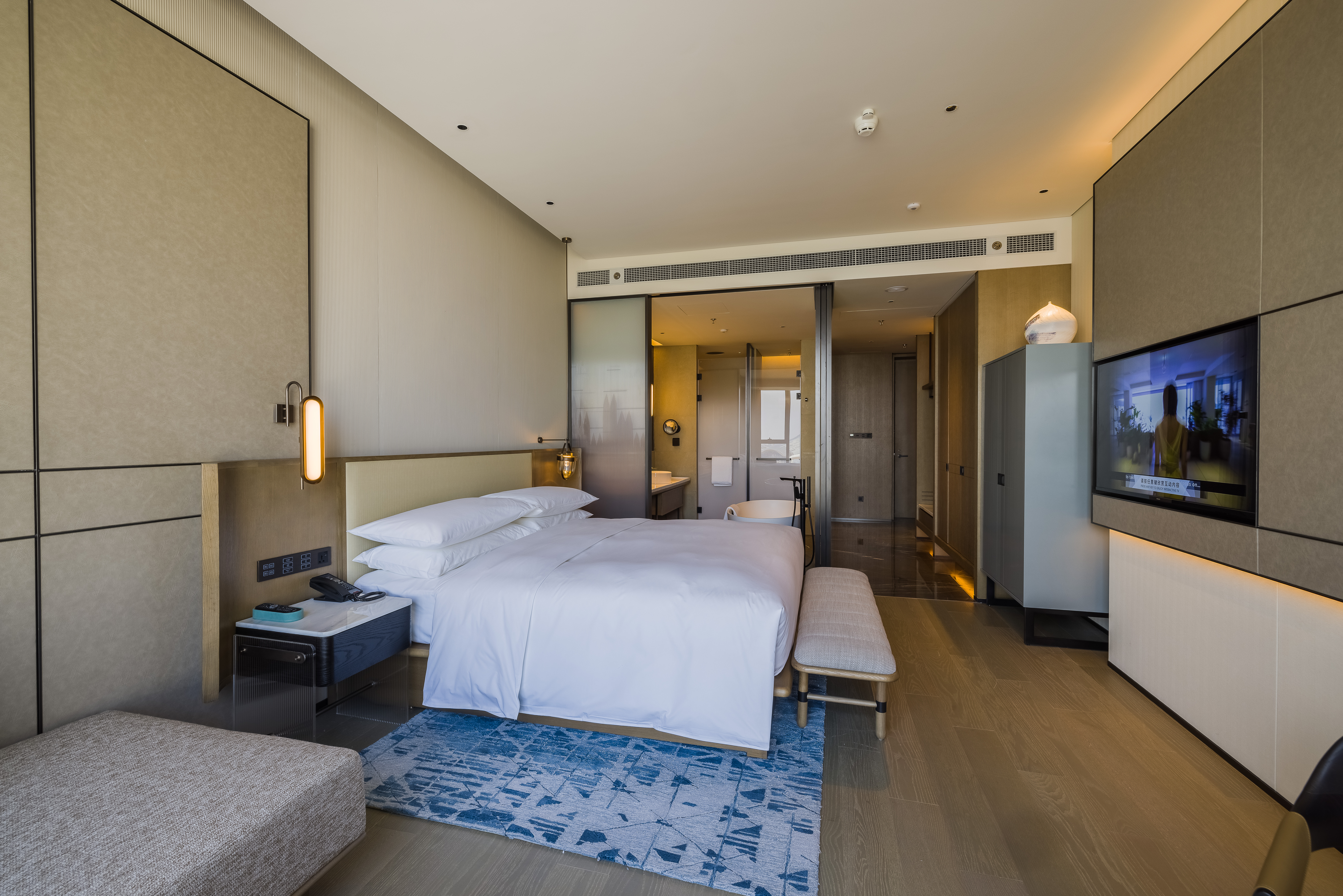 行政城景大床房