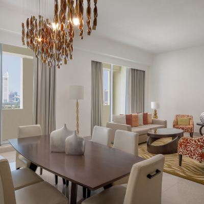 天際線景三卧室公寓（含1張特大床，1張雙人床和2張單人床） 杜拜阿爾加德夫萬豪行政公寓酒店優惠