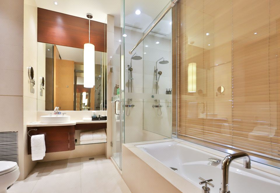 七栋商务大床房