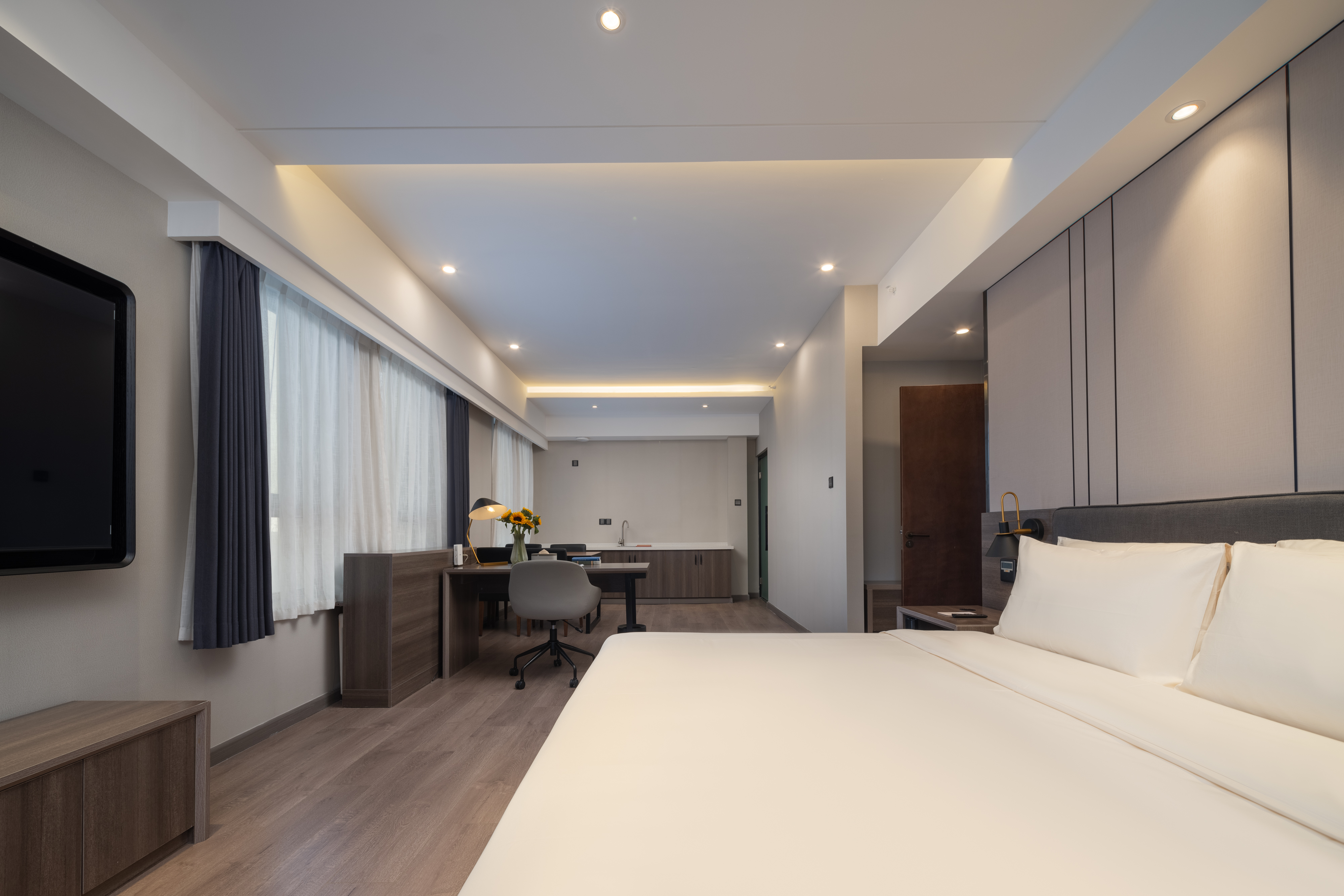 幾木園景套房（投屏＋加濕器+小冰箱+浴袍+體重秤）