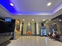 Hollywood Dannok Hotel