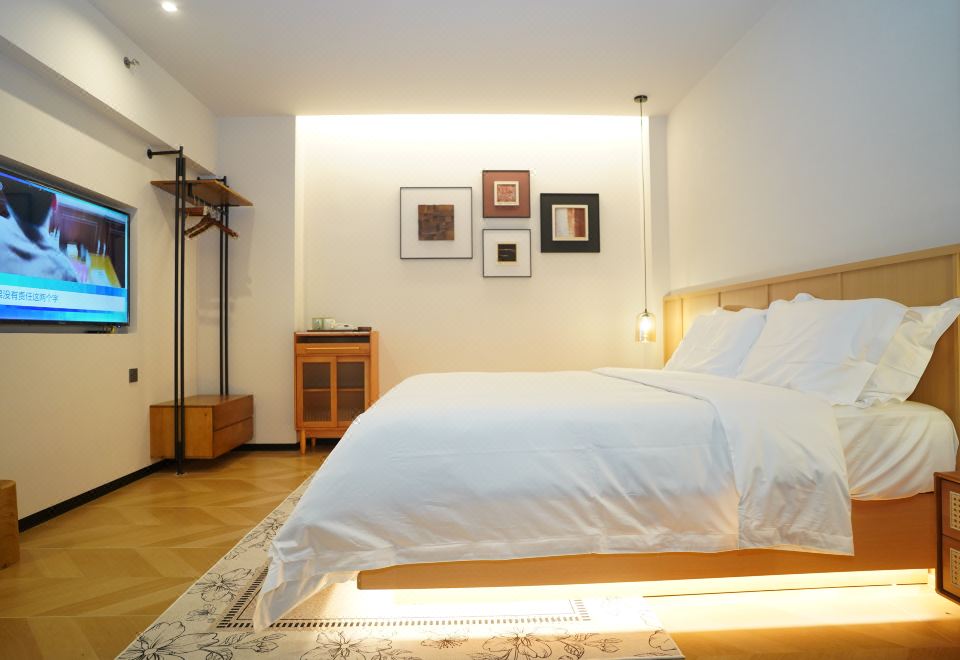 星空雲邸·泳池觀景露台大床房