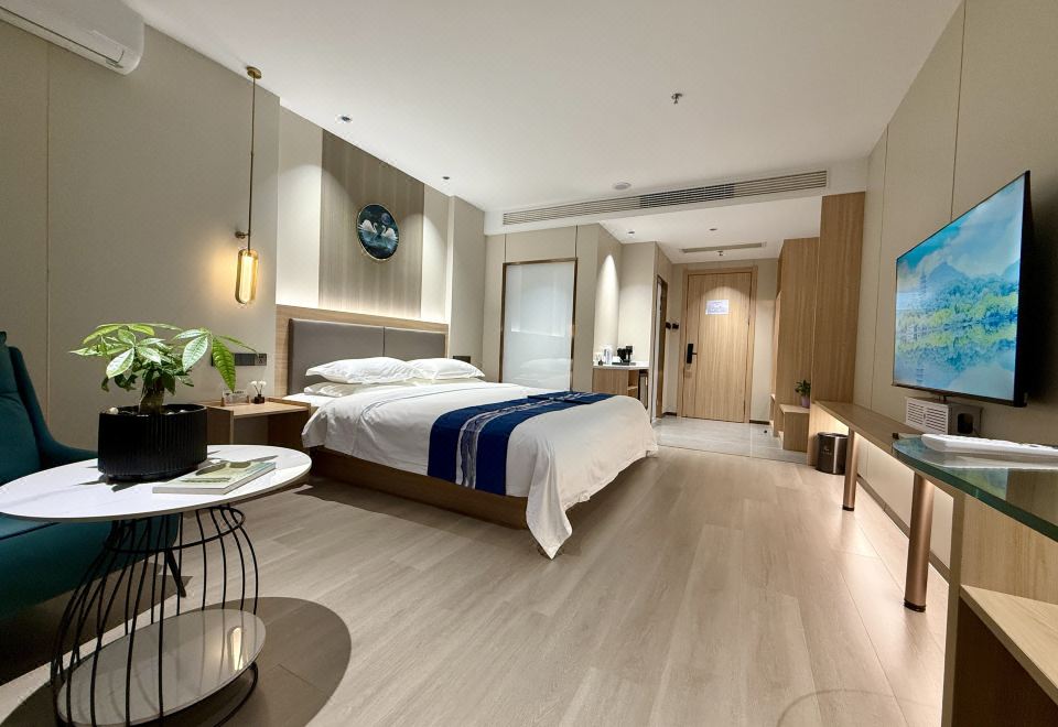 Duolun Grand HotelSelected Queen Room