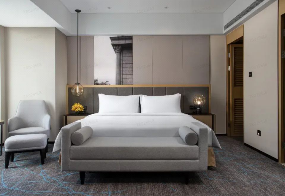 校园景观豪华大床房