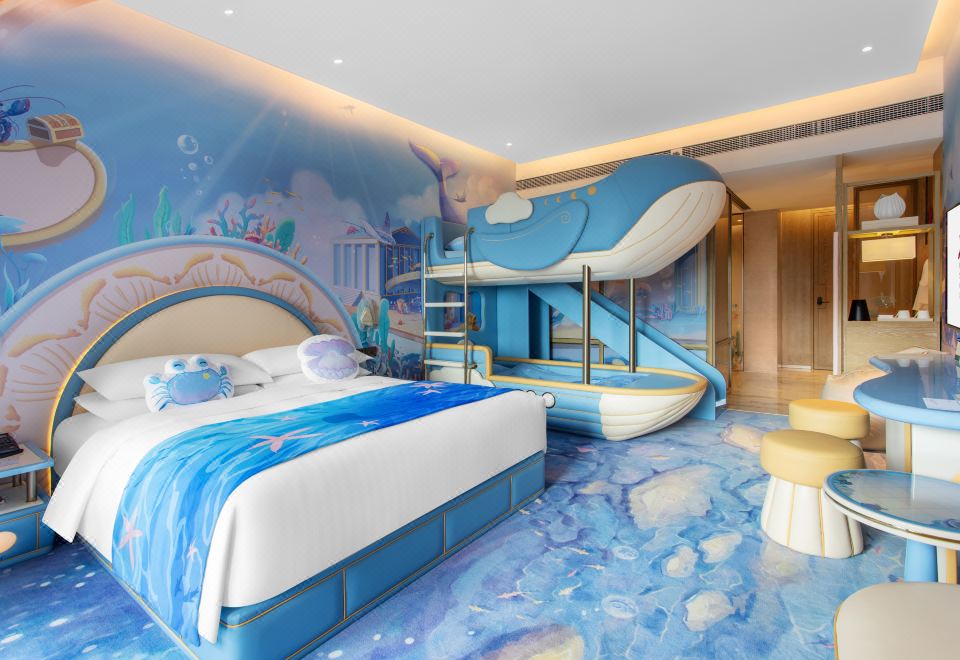 鯨嶼星夢親子房