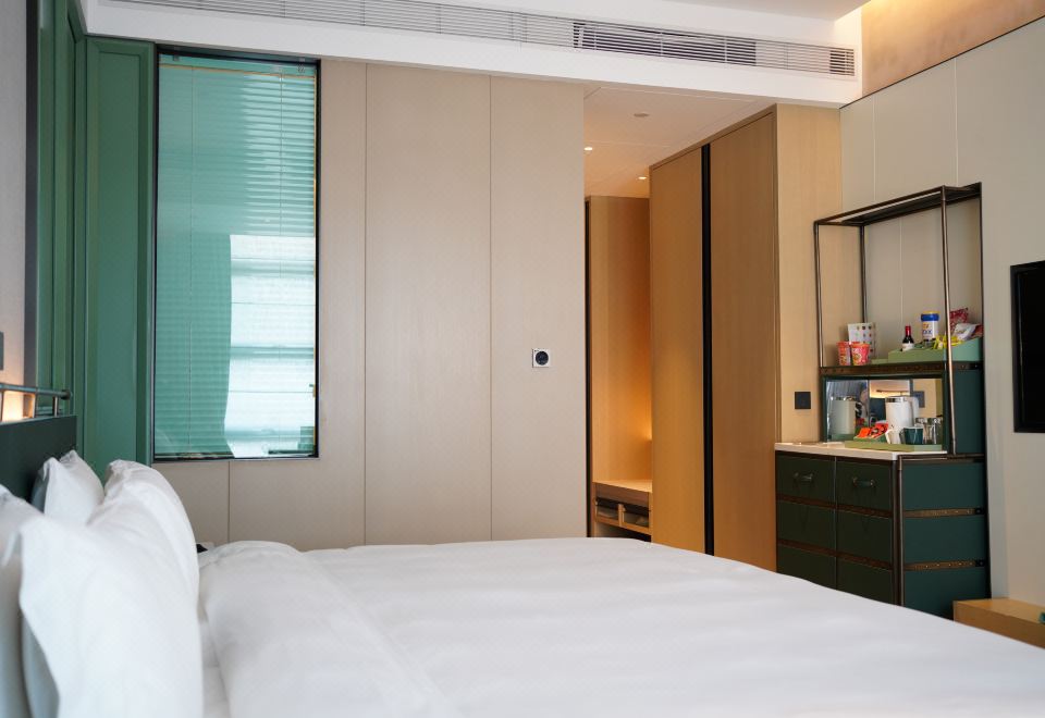 Investon Hotel Shenzhen LonghuaDeluxe Family Room