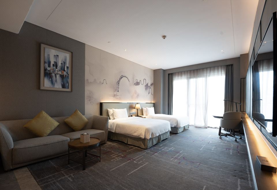 雪遥行政湖景双床房