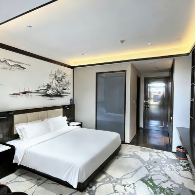 紫怡高級大床房（智能客控+顧家乳膠床墊+落地窗+65寸投屏電視） 南京南站紫怡天悅飯店優惠