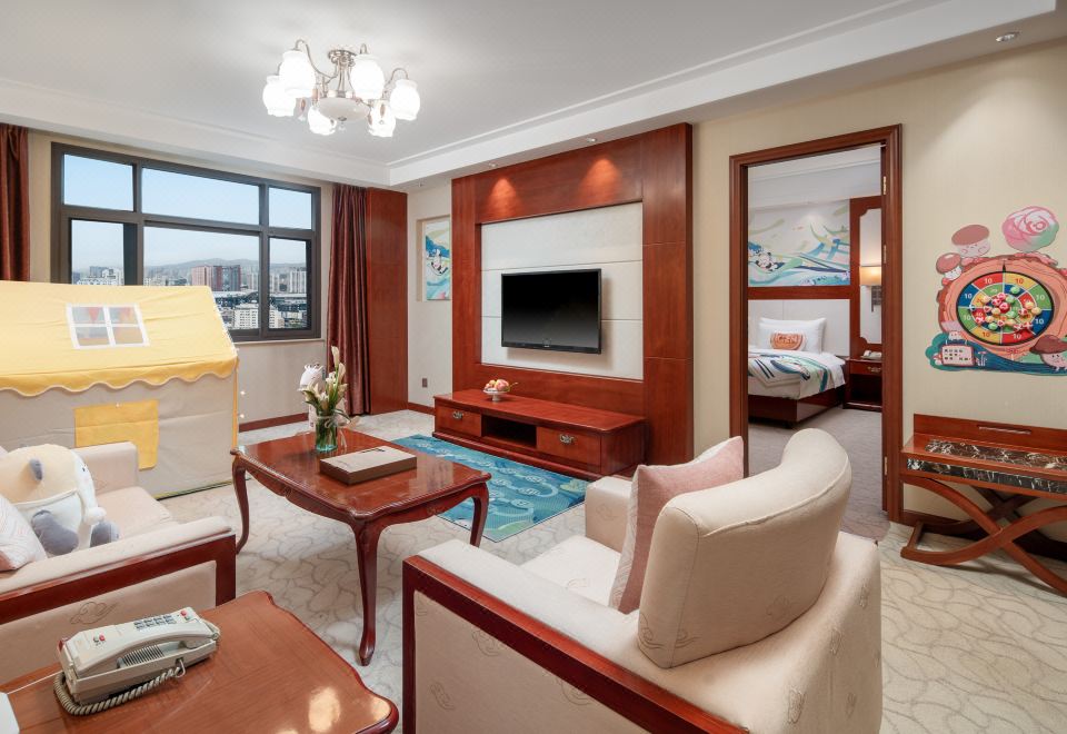 主题亲子单卧套房「欢乐梦幻居+独立客厅+童趣玩乐空间」