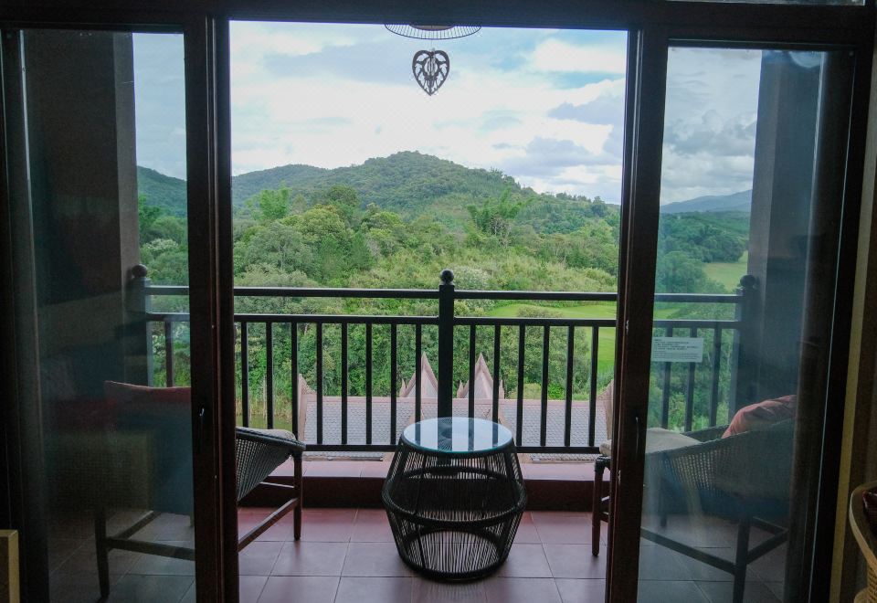 Angsana XishuangbannaLight of Dawn View King Room