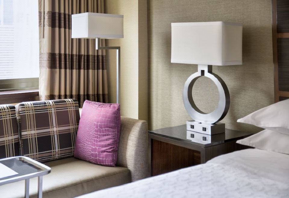 Sheraton New York Times Square HotelTraditional King Room Adapted Bathtub Mobility and Hearing Accessible