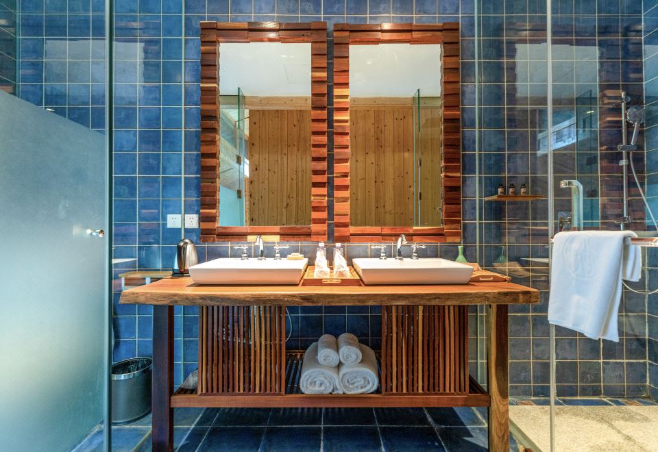 Chengdu Miaoxi Wild Luxury Resort HotelLoft - With View (Double Bed)