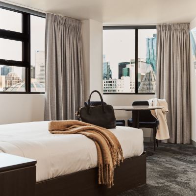 Executive Queen Ensuite Room Space Hotel Melbourne Promo Code