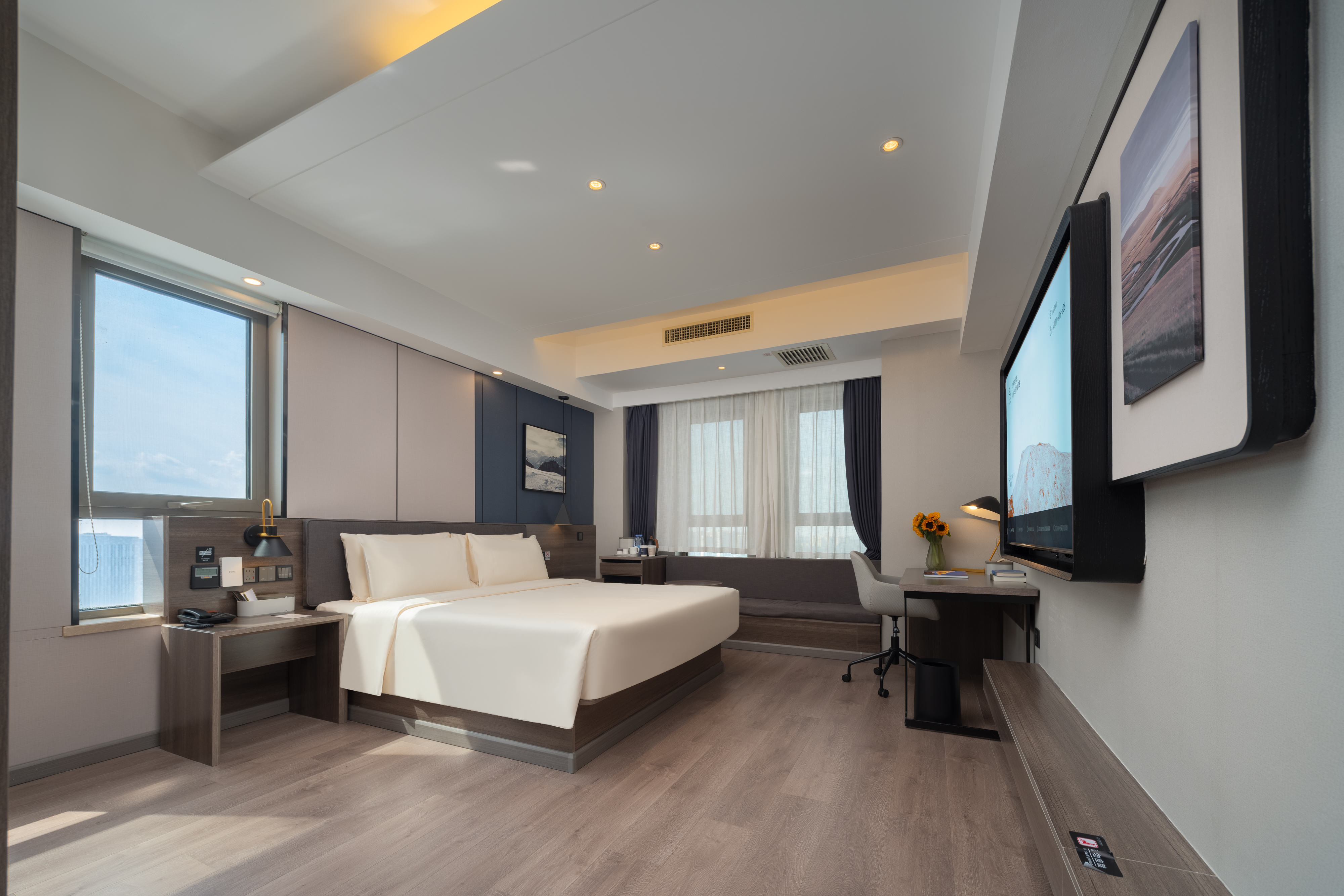 几木大床房（手机投屏＋加湿器+小冰箱+浴袍+体重秤）