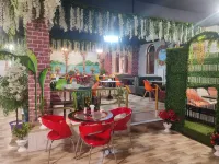 Delfin Hotel & Restaurant & Spa Hotels in Gandja