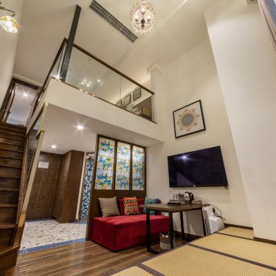 娘惹·Loft大套房（獨立空間+榻榻米+山景+客家戀意） 南洋客棧（華僑城甘坑古鎮店）優惠