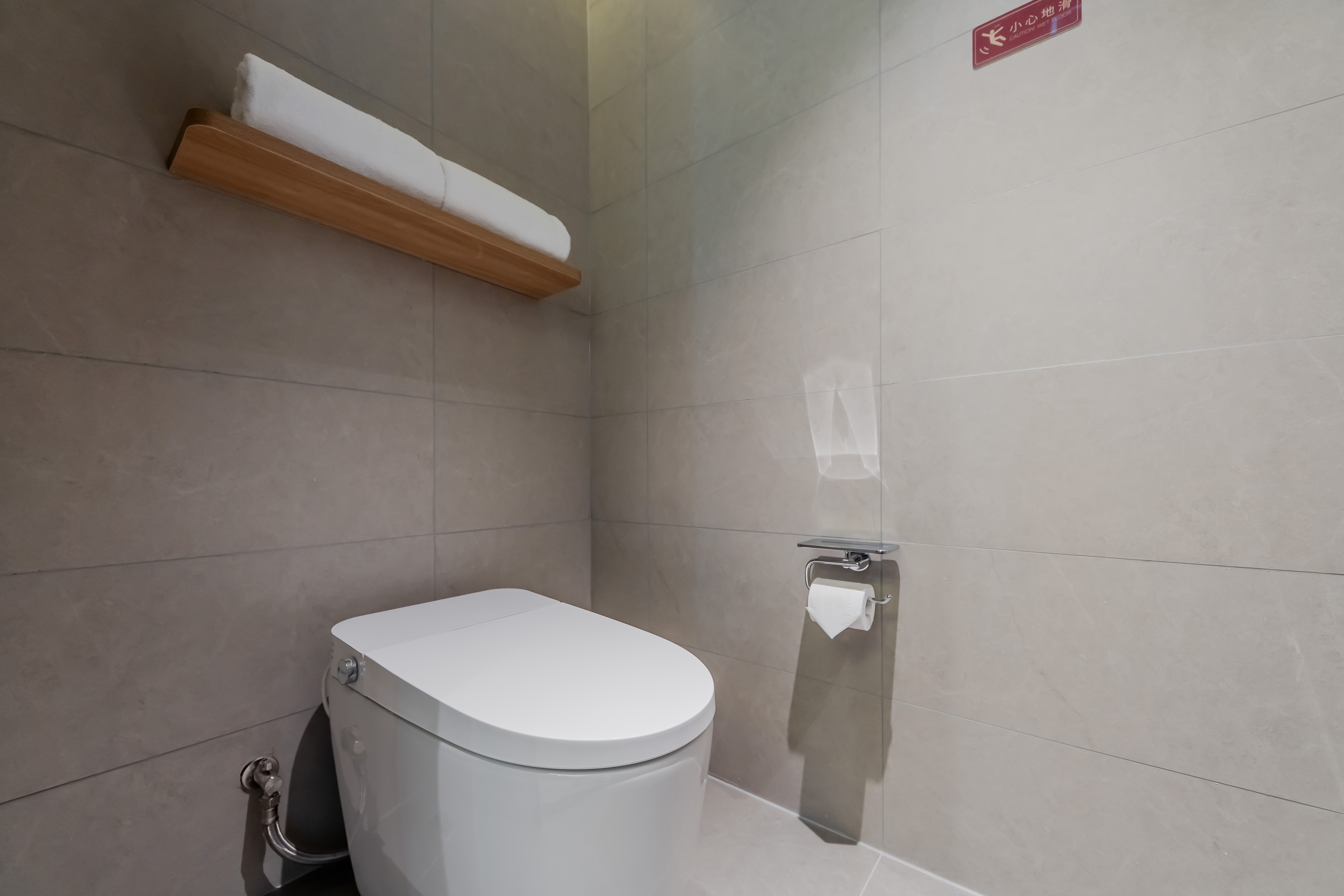 高级大床房（智能客控+手机投屏+徕芬吹风机）