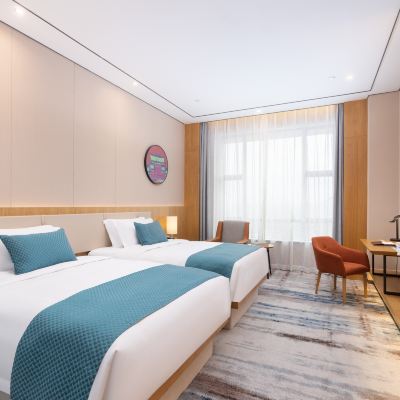 輕奢尊譽湖景雙床房（靜謐舒適+守望星湖+裸棉床品） 麗呈朗譽飯店（肇慶七星巖景區店）優惠