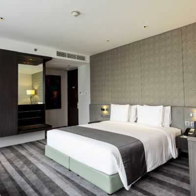 標準城景房 （1 張特大床/2 張單人床） 曼谷素坤逸路假日酒店優惠