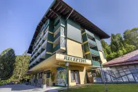 Alpine Club Resort Hotel di 