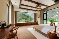 YuShi Low-Altitude Mountain View Resort & Manor