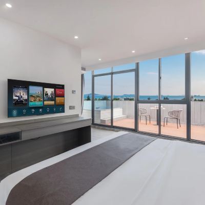 獨享·270° 環幕海景露台特大床房（背山面海+一線景觀） 廈門慢生活·雅厝別院（環島路音樂廣場店）優惠