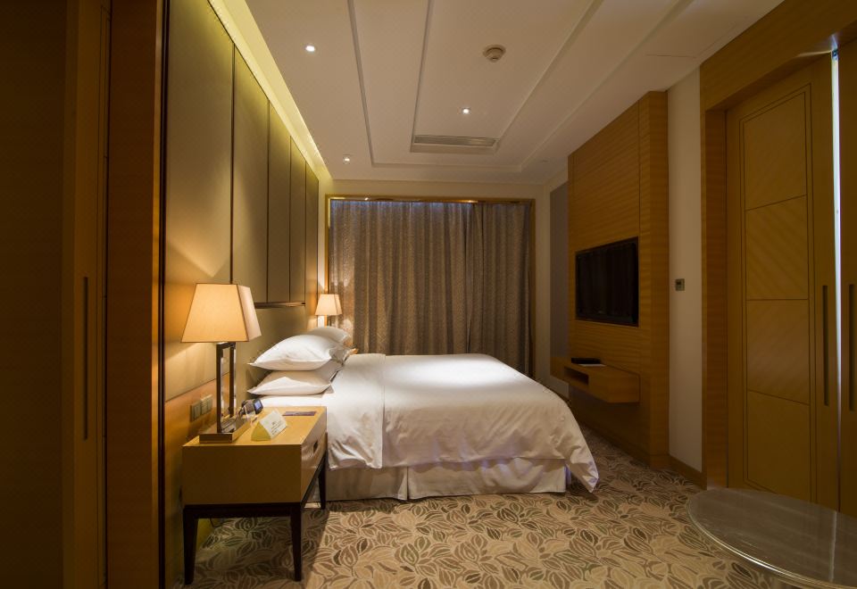 Sheraton Qingdao Jiaozhou HotelDeluxe Suite PKG