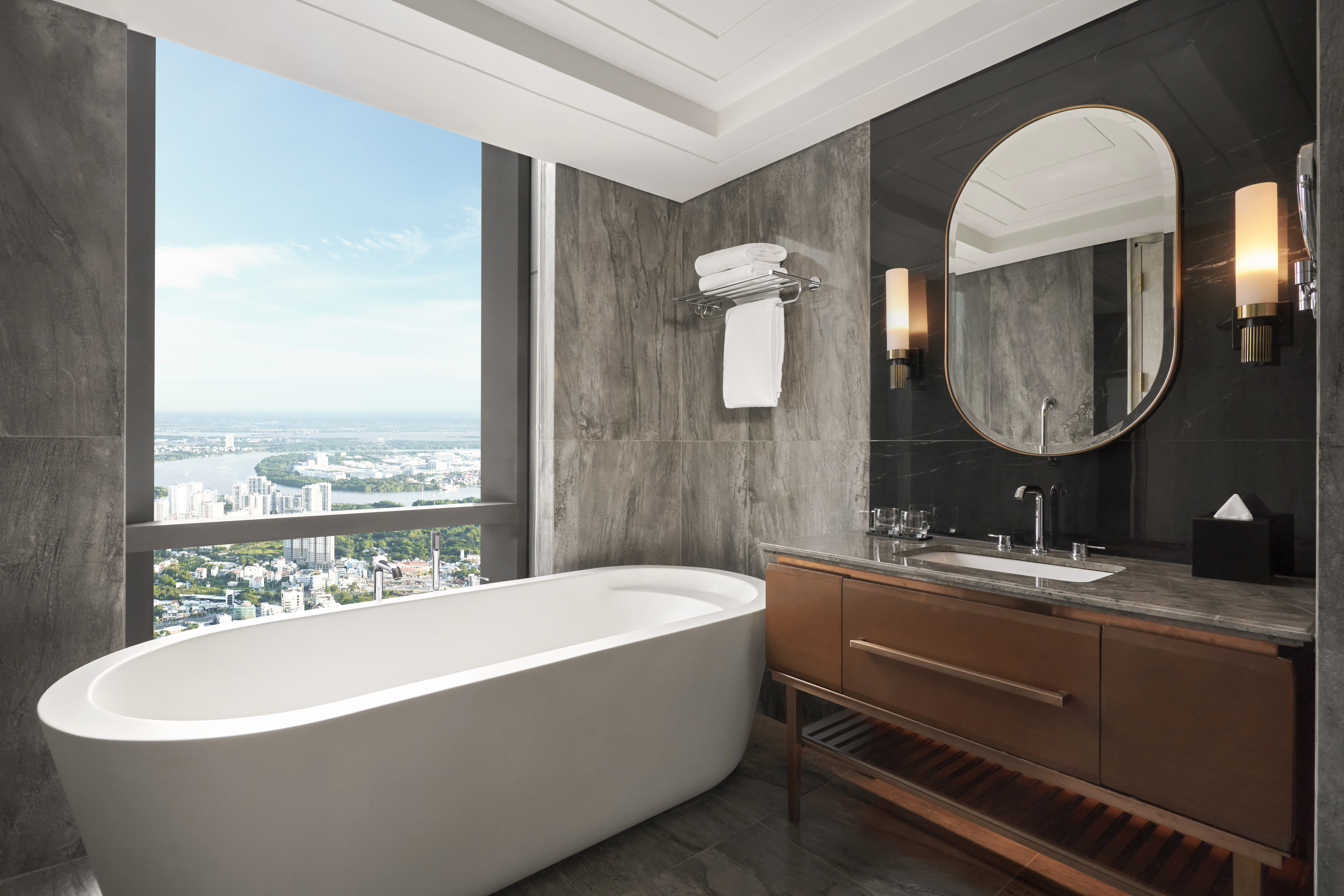 Vinpearl Landmark 81, Autograph Collection地标全景特大床套房 - 可使用行政酒廊