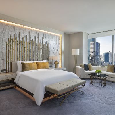 Signature King Suite with Dubai Canal View