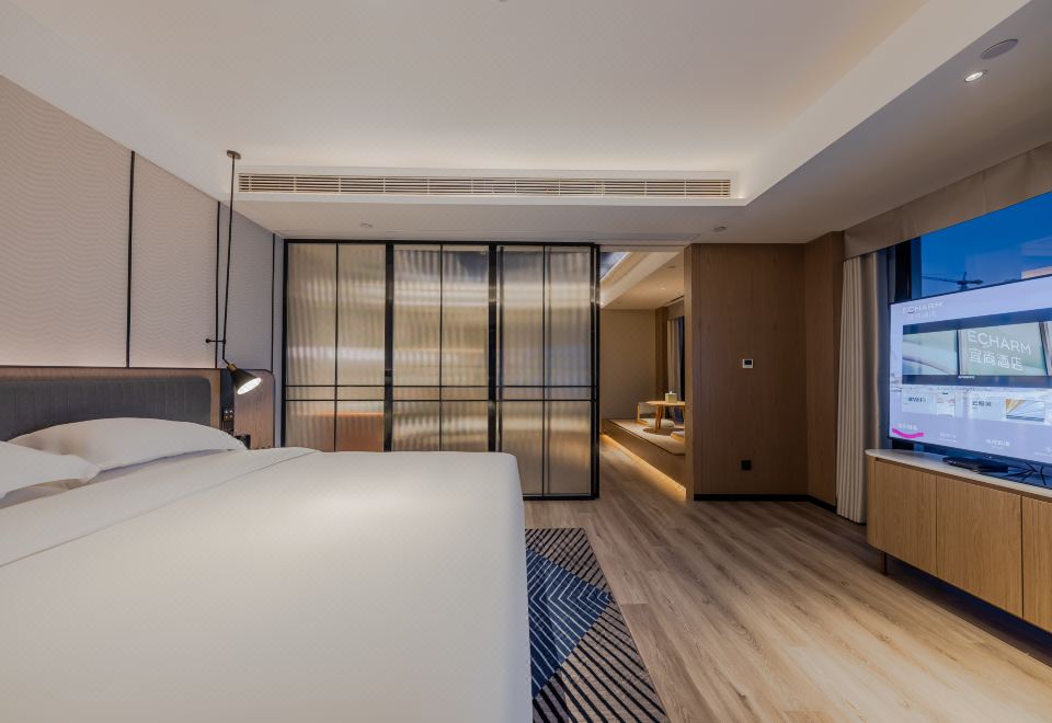 Featured Suite