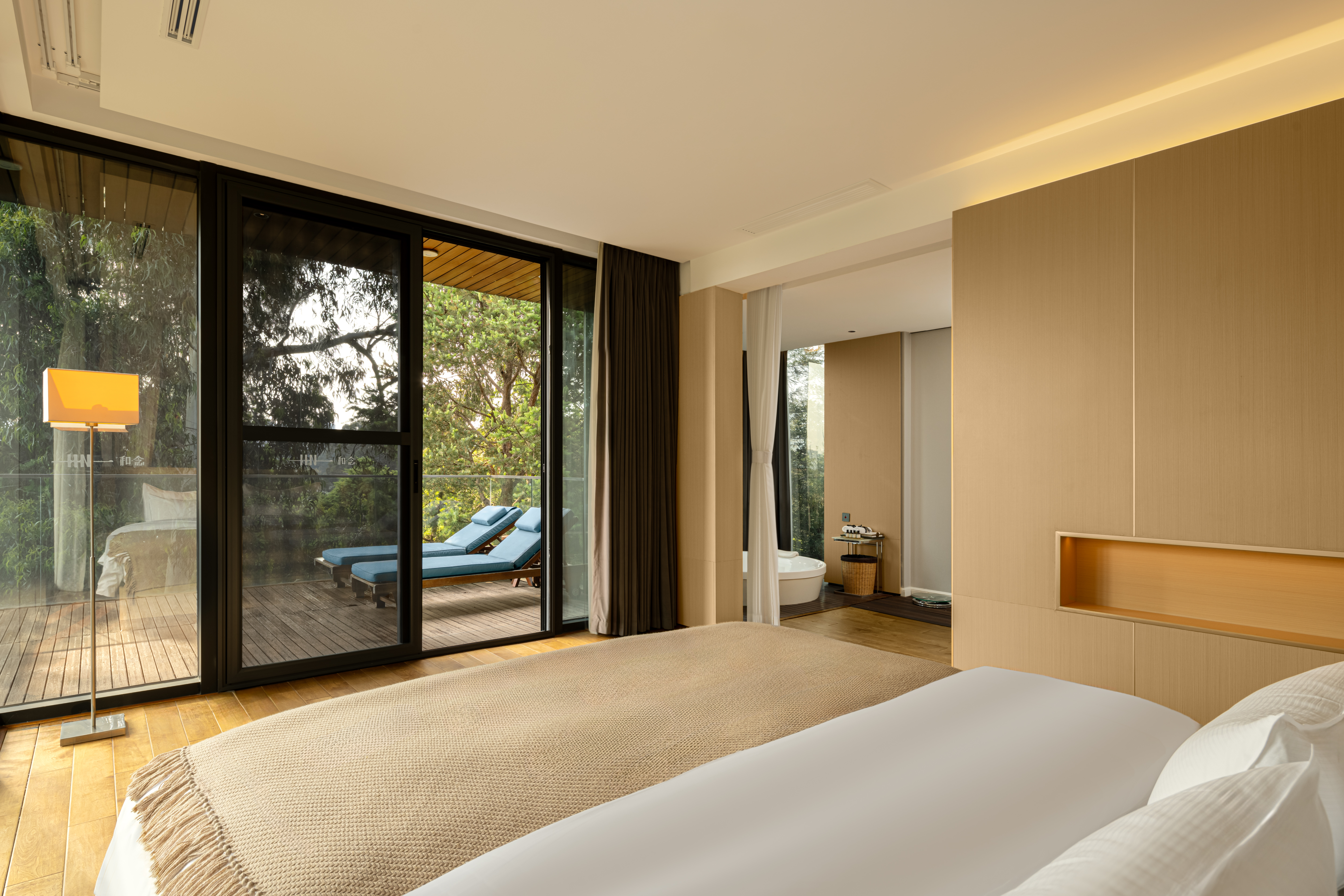 天空之城·270°全景套房