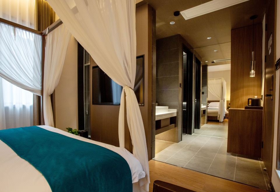 Xiyue Double Bed Room