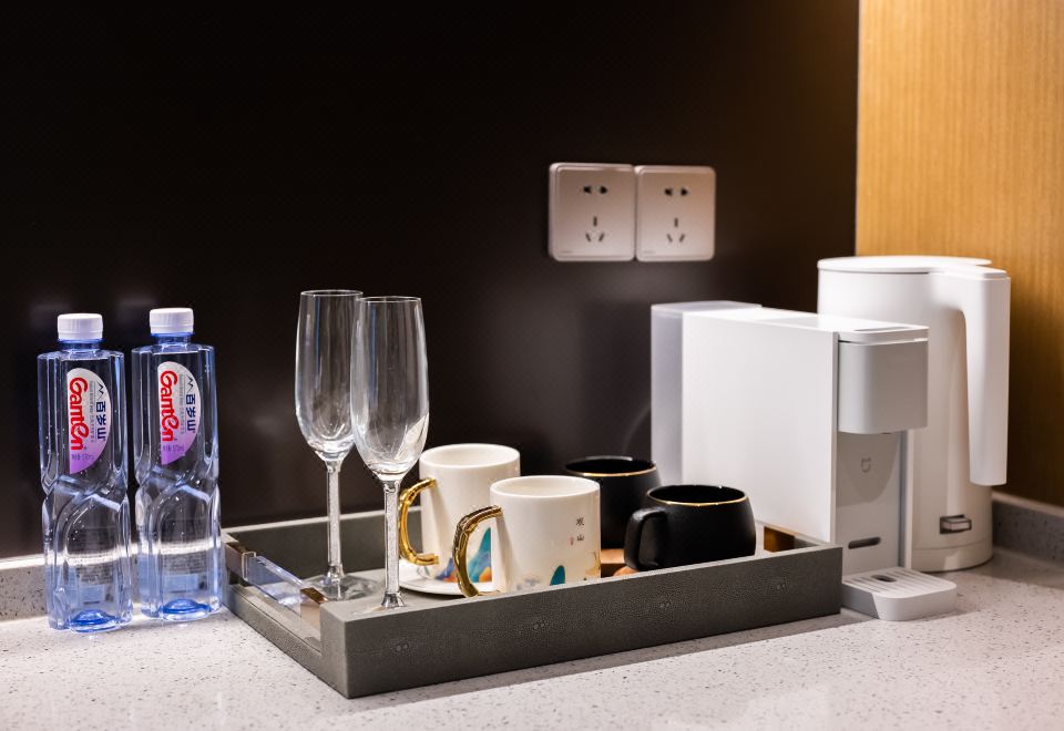 初晓·轻奢半海大床房