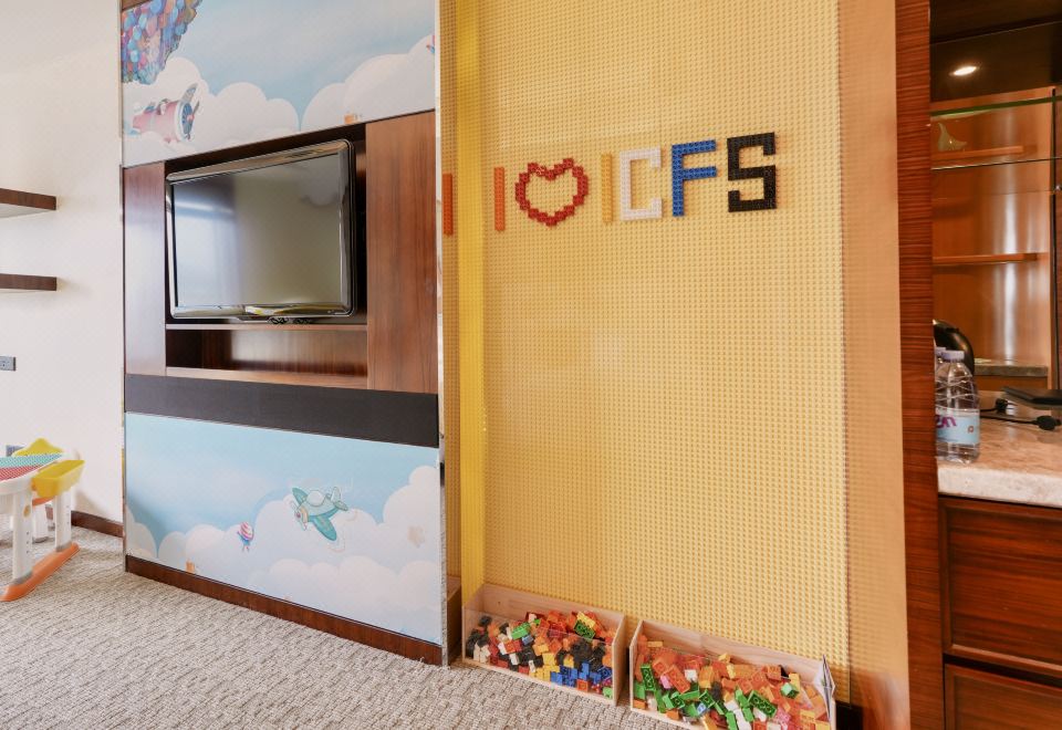 糖果飛屋豪華湖景雙床房A（樂高墻丨俏皮魚嘴）