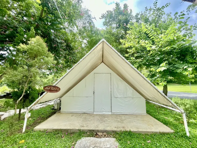 Standard Twin Bed Tent With Share Bathroom