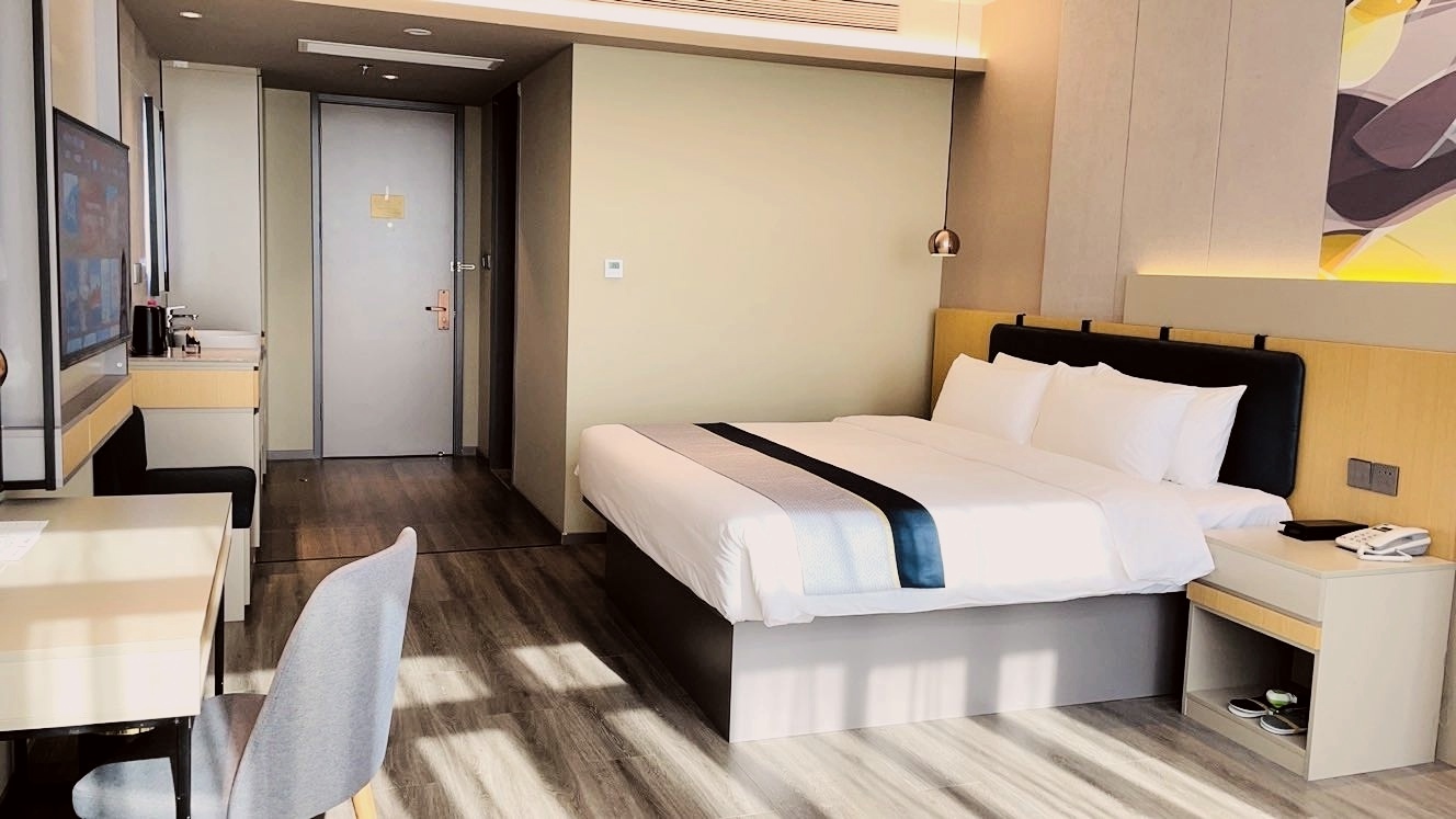 休闲娱乐?特色棋牌大床【轻奢睡眠+雀友麻将机】