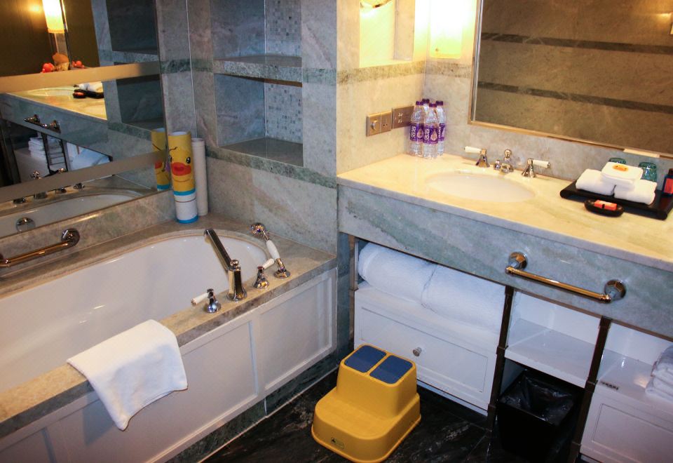 Bduck至尊親子雙床房