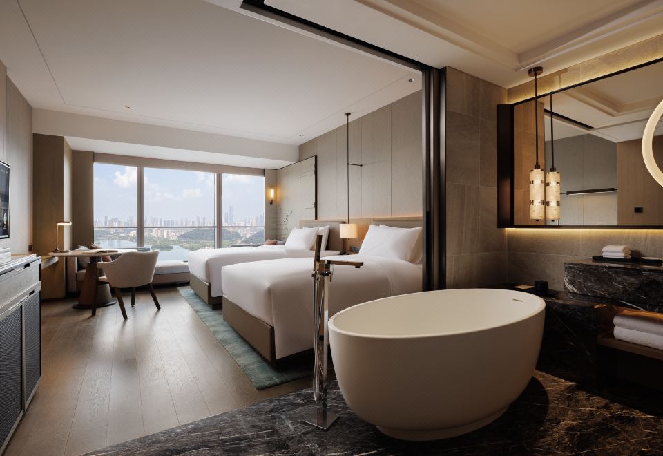 豪华湖景双床房【享一线湘江灯光秀饱览岳麓山景】