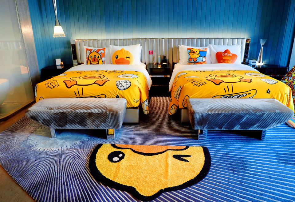 W Hotel XianB.Duck Themed Family Twin Room