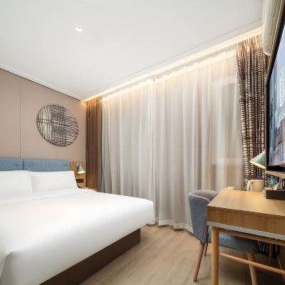 全新大床房A（55寸投屏電視+徠芬吹風機+安睡床墊） 如家飯店（廣州上下九步行街長壽路地鐵站店）優惠