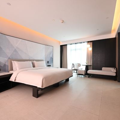 開放式套房·超大床（浴缸） 廣州景閣飯店（白雲國際機場T2航廈店）優惠