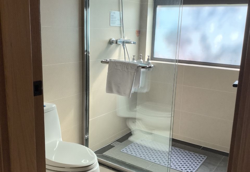 俱乐部别墅三房一厅