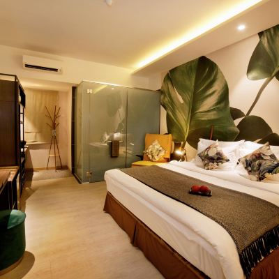 Superior King Room Sojourn Guest House Promo Code
